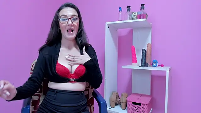 Snapshot of LolaBoobs chatting on February 28, 2025, 5:04 am LolaBoobs online show from February 28, 2025, 5:04 am