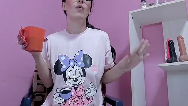 Snapshot of LolaBoobs chatting on October 6, 2025, 4:46 am LolaBoobs online show from October 6, 2025, 4:46 am