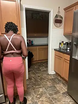 choclatepeaach online show from February 7, 2026, 1:35 am