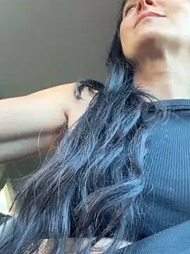 -OLYA- online show from September 24, 2025, 12:55 pm