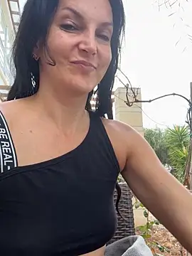 -OLYA- online show from October 14, 2025, 9:43 am