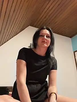 -OLYA- online show from March 12, 2025, 6:53 pm
