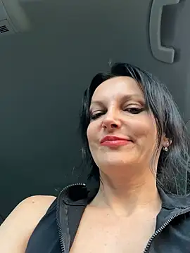-OLYA- online show from March 18, 2025, 5:01 pm