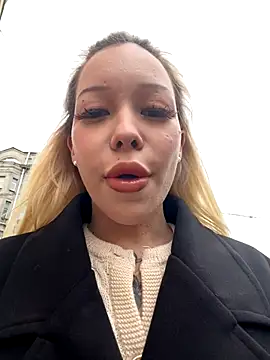 Snapshot of babydolll chatting on September 19, 2025, 11:58 am babydolll online show from September 19, 2025, 11:58 am