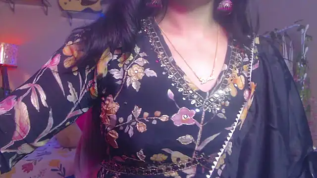 Zonayesha online show from May 27, 2026, 8:32 am