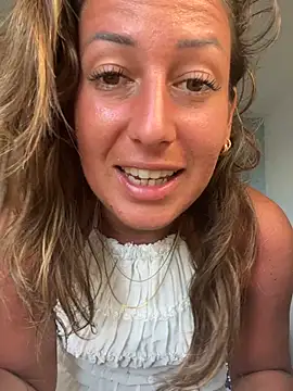 feetqueen96 online show from July 15, 2026, 4:25 pm