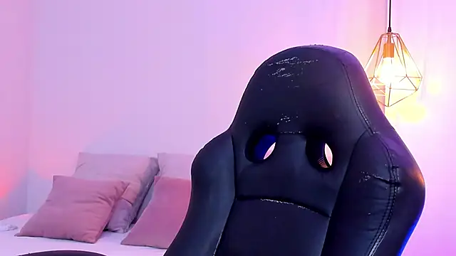 Snapshot of mallie_quinn chatting on January 19, 2025, 1:55 pm mallie quinn online show from January 19, 2025, 1:55 pm