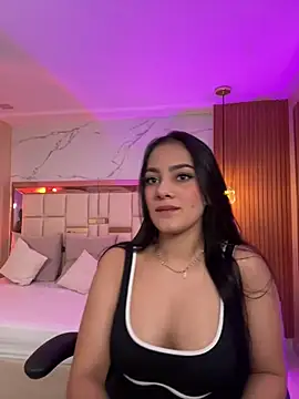 Snapshot of mallie_quinn chatting on January 15, 2025, 4:54 pm mallie quinn online show from January 15, 2025, 4:54 pm