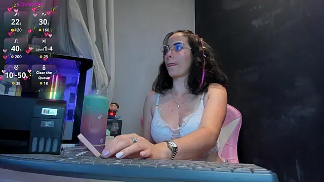 sherilkwang19tv online show from October 12, 2025, 9:27 pm