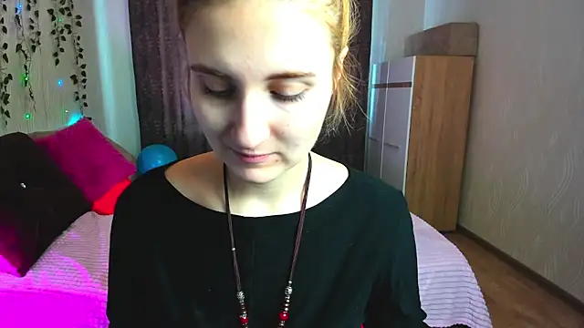 Snapshot of Miss_Elsa_ chatting on February 15, 2025, 3:52 am Miss Elsa online show from February 15, 2025, 3:52 am