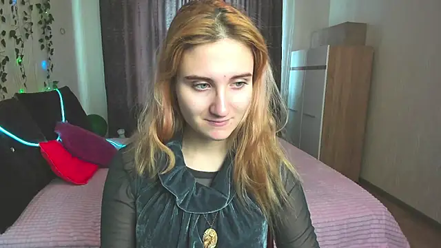 Snapshot of Miss_Elsa_ chatting on February 22, 2025, 4:07 am Miss Elsa online show from February 22, 2025, 4:07 am