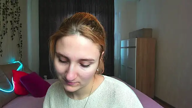 Snapshot of Miss_Elsa_ chatting on February 18, 2025, 3:21 am Miss Elsa online show from February 18, 2025, 3:21 am