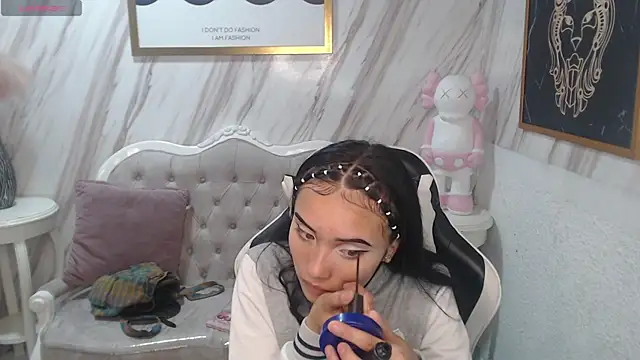  Esther Toro b online show from March 19, 2025, 12:45 pm