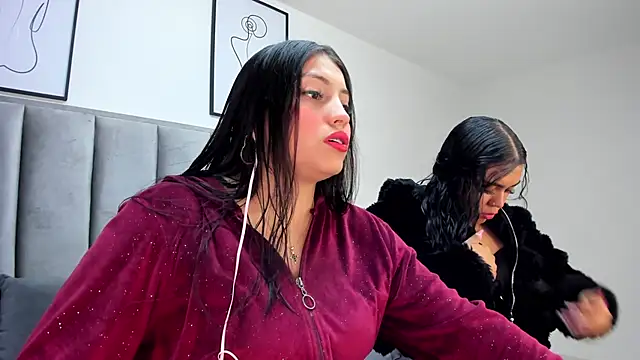 Snapshot of Laiia_Page chatting on October 27, 2025, 12:39 pm Laiia Page online show from October 27, 2025, 12:39 pm