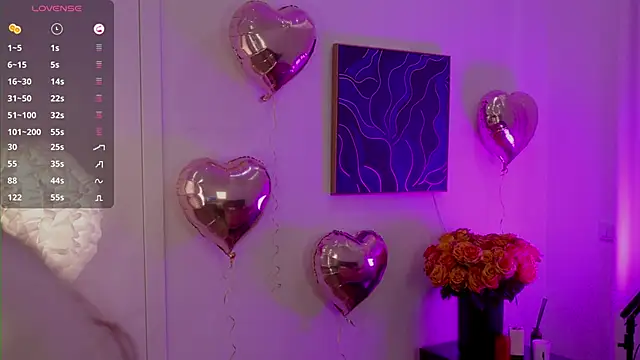 Lilly Colins online show from February 16, 2025, 3:27 pm