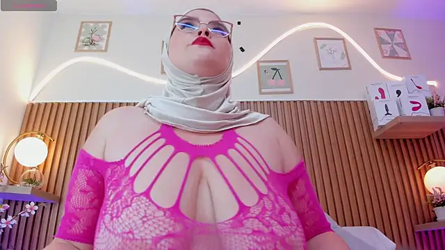 ashleyfox 01 online show from March 6, 2025, 12:41 pm