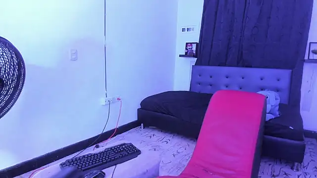 Camila TransGirl online show from March 11, 2025, 3:47 am