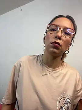 WilliamsKaily  online show from January 4, 2025, 12:16 pm