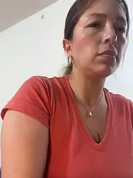 WilliamsKaily  online show from January 3, 2025, 3:33 pm