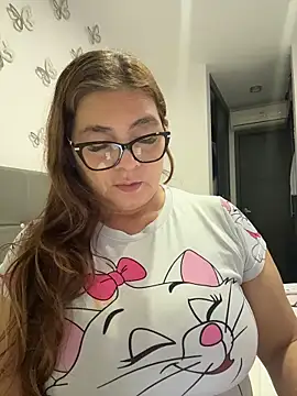 AntonellaAlondra4 online show from March 16, 2026, 5:44 am