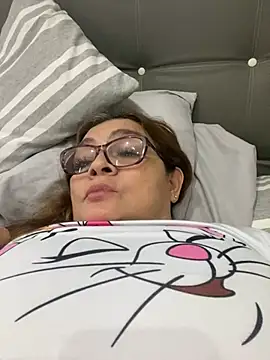 Snapshot of AntonellaAlondra4 chatting on February 19, 2025, 1:06 pm AntonellaAlondra4 online show from February 19, 2025, 1:06 pm