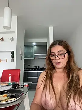 Snapshot of AntonellaAlondra4 chatting on March 2, 2025, 3:08 pm AntonellaAlondra4 online show from March 2, 2025, 3:08 pm