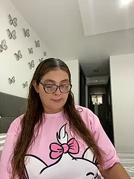 Snapshot of AntonellaAlondra4 chatting on February 13, 2025, 5:11 pm AntonellaAlondra4 online show from February 13, 2025, 5:11 pm