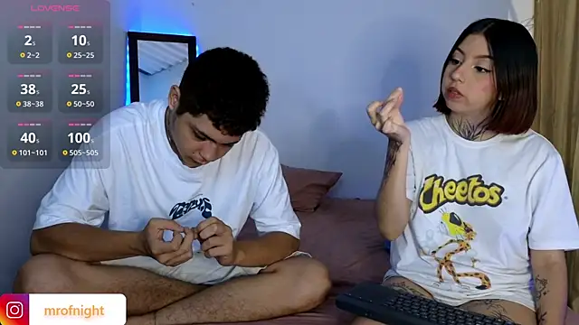 kitty of nighttt online show from September 28, 2025, 3:35 am