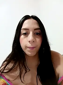 Snapshot of AlondraMendez chatting on October 4, 2025, 10:00 pm AlondraMendez online show from October 4, 2025, 10:00 pm