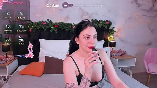 NicoleMolinari online show from December 21, 2024, 9:33 am