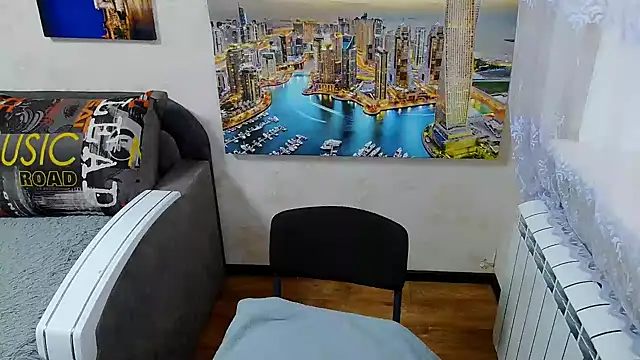 Snapshot of Lady_Boom_Wild_ chatting on October 16, 2025, 8:00 am Lady Boom Wild online show from October 16, 2025, 8:00 am