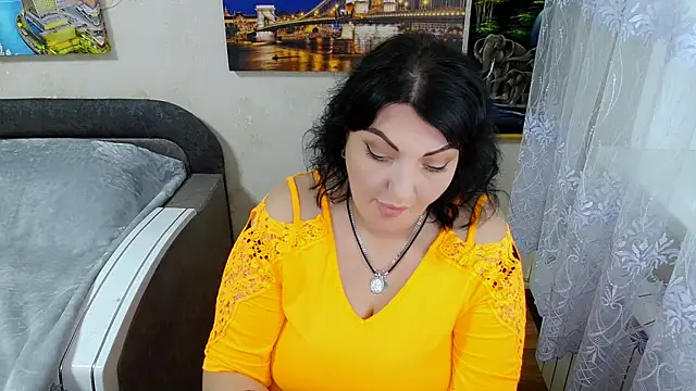 Snapshot of Lady_Boom_Wild_ chatting on October 10, 2025, 2:40 pm Lady Boom Wild online show from October 10, 2025, 2:40 pm