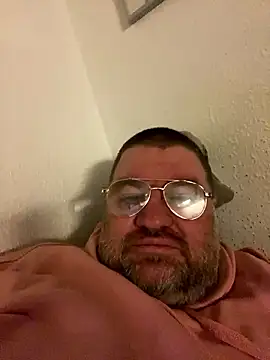 Snapshot of thetobmaster200 chatting on December 6, 2024, 7:06 pm thetobmaster200 online show from December 6, 2024, 7:06 pm