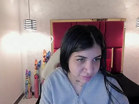 Violet m online show from September 14, 2025, 11:54 am