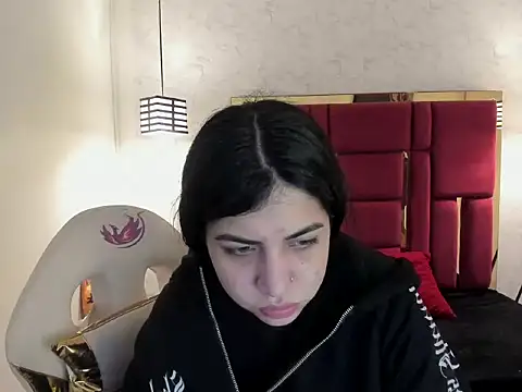 Violet m online show from October 19, 2025, 12:08 pm