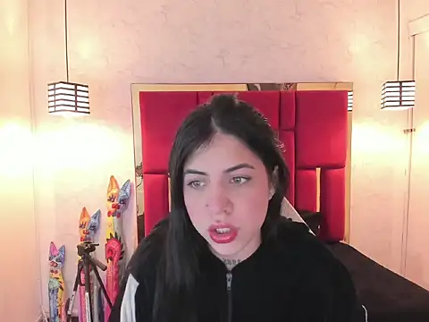 Violet m online show from September 21, 2025, 11:48 am