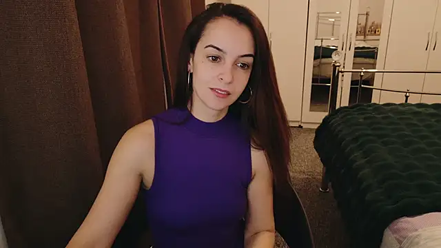 karlaolivia online show from February 11, 2025, 10:25 am