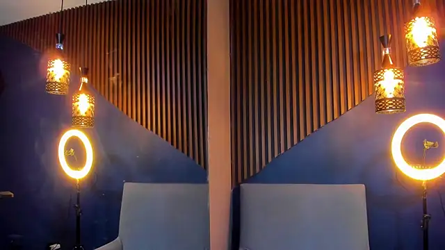 Snapshot of MelodyCollins chatting on March 7, 2025, 2:25 am MelodyCollins online show from March 7, 2025, 2:25 am