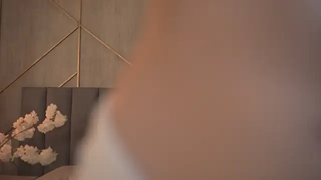 Snapshot of miia_blake chatting on February 18, 2026, 10:28 pm miia blake online show from February 18, 2026, 10:28 pm