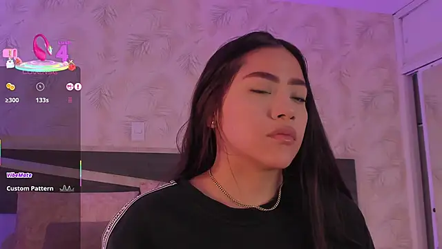 nicolle pierce online show from March 6, 2026, 1:39 pm