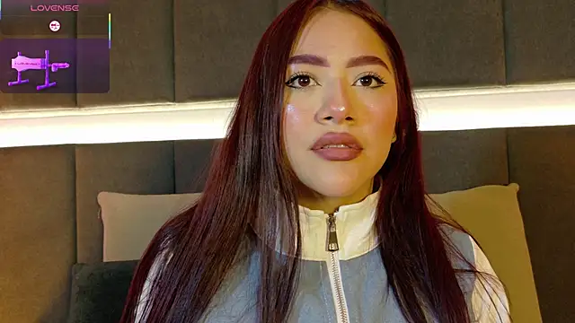 nicolle pierce online show from April 12, 2026, 10:51 am