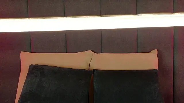 nicolle pierce online show from November 5, 2025, 1:25 pm