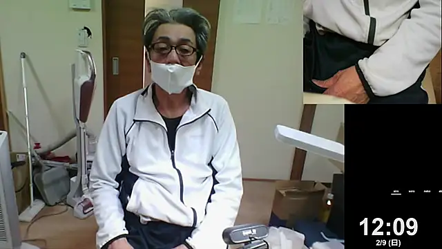 mama010-chan online show from February 9, 2025, 3:11 am