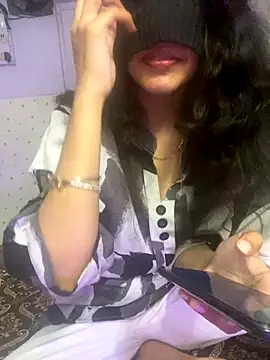 Divyaa69 online show from December 2, 2025, 6:20 pm