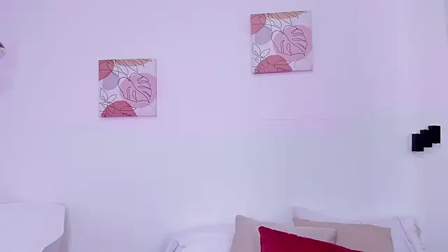 samantha  fairy online show from February 9, 2025, 1:14 pm