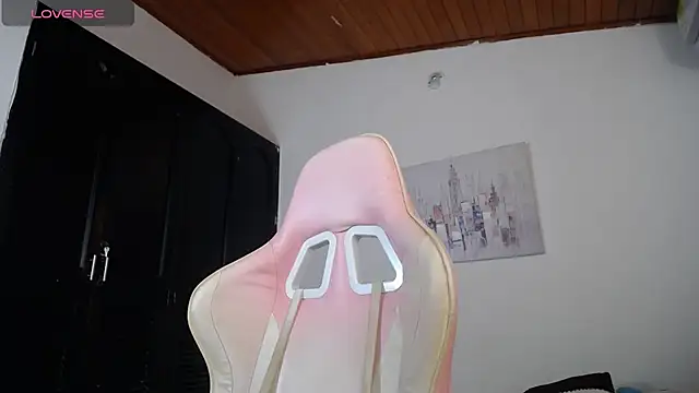 Snapshot of abby_tgn chatting on October 3, 2025, 11:23 am abby tgn online show from October 3, 2025, 11:23 am