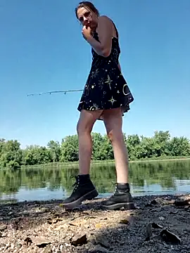 KSwonderland6 online show from September 16, 2025, 4:08 pm