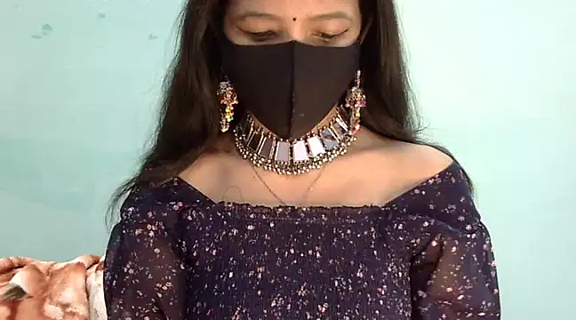 Cute Alaina online show from March 2, 2025, 1:37 am
