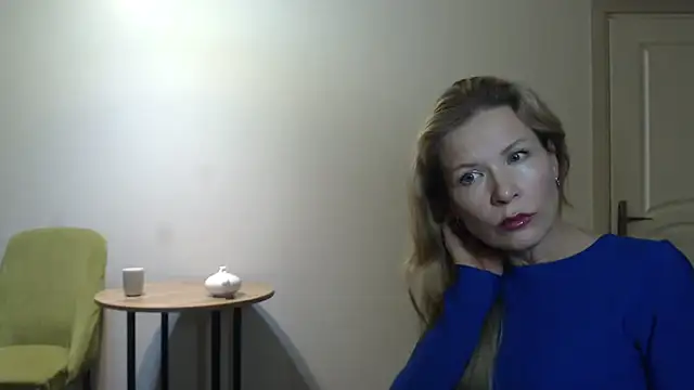 Juli julyyy online show from January 12, 2025, 12:18 am