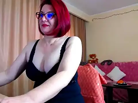 EdithCharm online show from January 4, 2025, 8:06 am